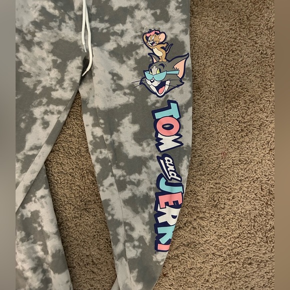 Tom and Jerry Sweat pants so fun! Great for a workout or around the house:) - Picture 2 of 5